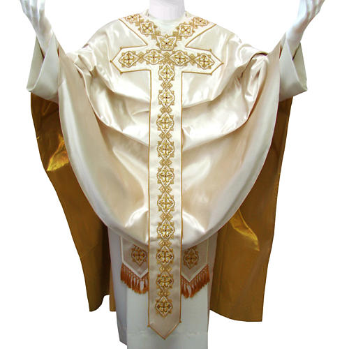 Chasuble in pure silk with hand-embroidered motif 1
