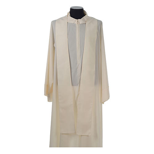 Chasuble avec broderie croix Gamma 11