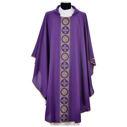 Chasuble 100% polyester décors croix dorées 9