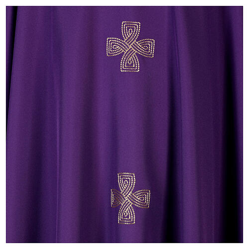 Chasuble with three crosses and woven embroideries 2