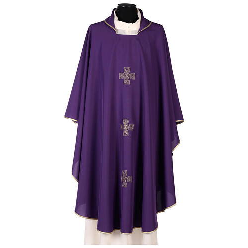Chasuble with three crosses and woven embroideries 6