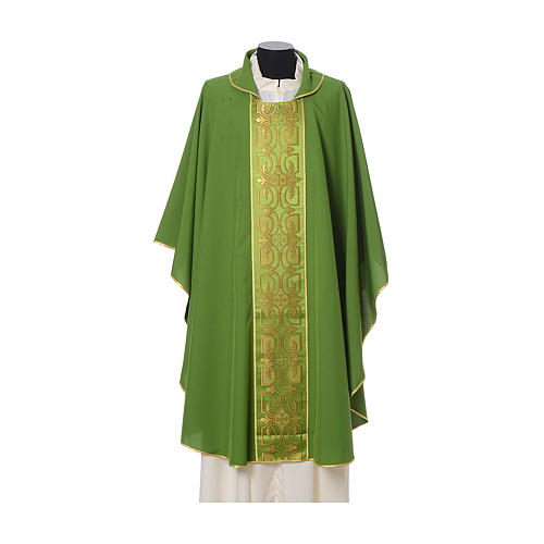 Chasuble in Vatican fabric with galloon on the front 3