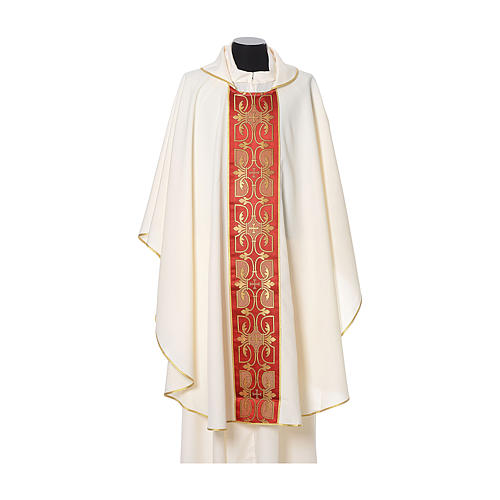 Chasuble in Vatican fabric with galloon on the front 5