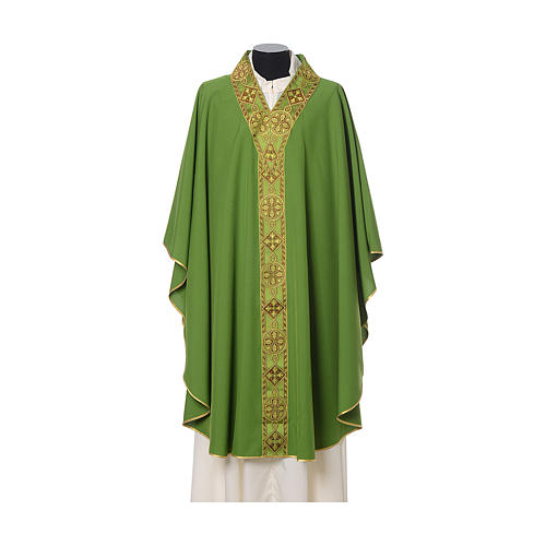 Chasuble with V neckline and decoration on front and back, 100% polyester 3