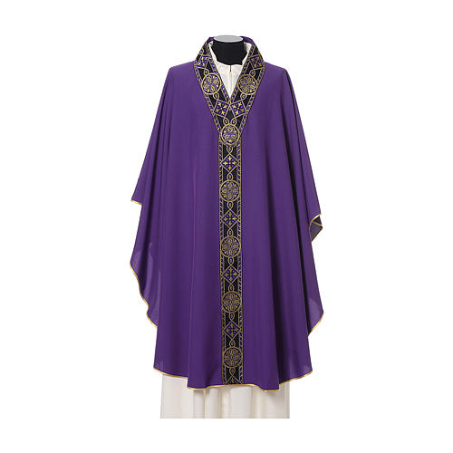 Chasuble with V neckline and decoration on front and back, 100% polyester 7