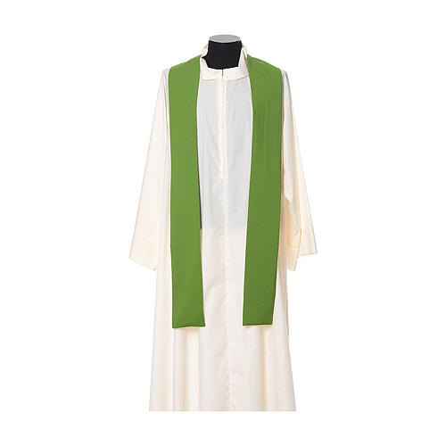 Chasuble with V neckline and decoration on front and back, 100% polyester 8