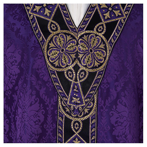 Chasuble damas sable filigrané finitions or 7