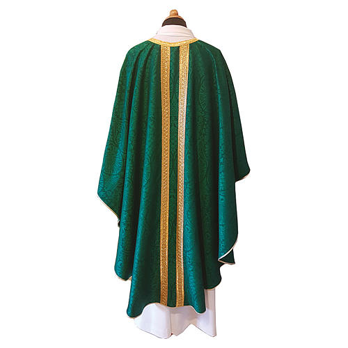 Chasuble in Damask fabric with galloon 2