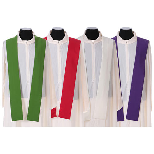 Marienkasel mit Rosenmotiv auf Vorder- und Rückseite bestickt Stoffqualität Vatican 100% Polyester 10