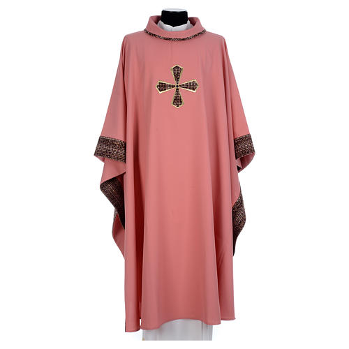 Pink chasuble in 100% polyester with inserts in fabric and embroidered cross Gamma 1