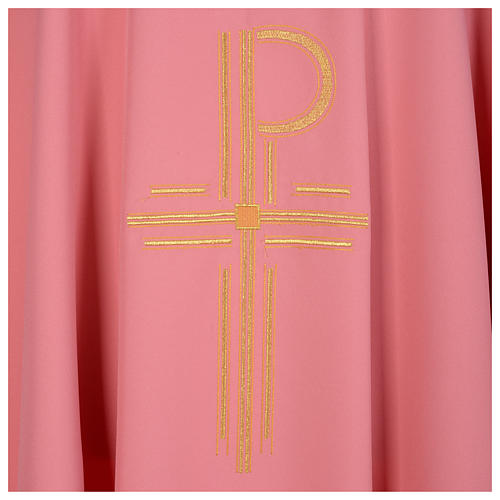 Pink chasuble in shiny polyester with Chi-Rho 4