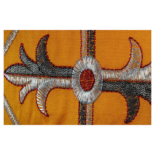Chasuble prêtre soie or 100% broderie croix 5