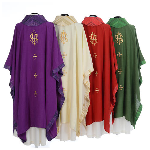 Chasuble with central IHS and crosses 2