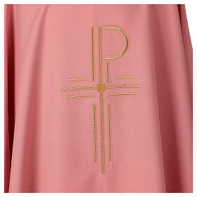 Chasuble rose 100% polyester brillant Chi-Rho