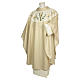 Casulla Mariana con decoraciones florales lana viscosa efecto dorado s1