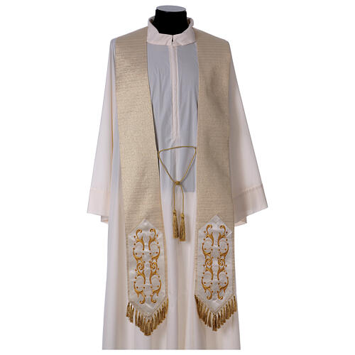 Wool Medieval Chasuble with flower embroidery 6