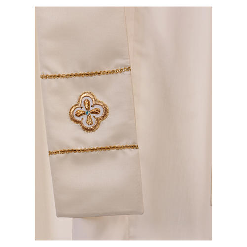Casulla blanca bordada a mano seda y lana Monasterio Montesole 6