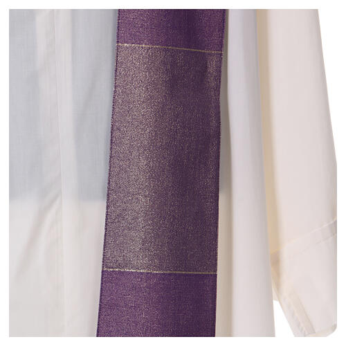 Chasuble en laine lurex croix au centre brodée à la machine Gamma 20