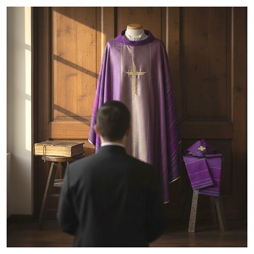 Casula sacerdotal lã e lurex cruz dourada bordada Gamma 2