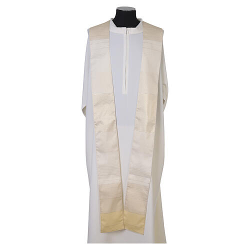 Priest chasuble with cross machine embroidered, wool and lurex Gamma 17