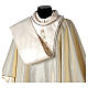 Chasuble tissu papal doré étole bande centrale et pierre s7