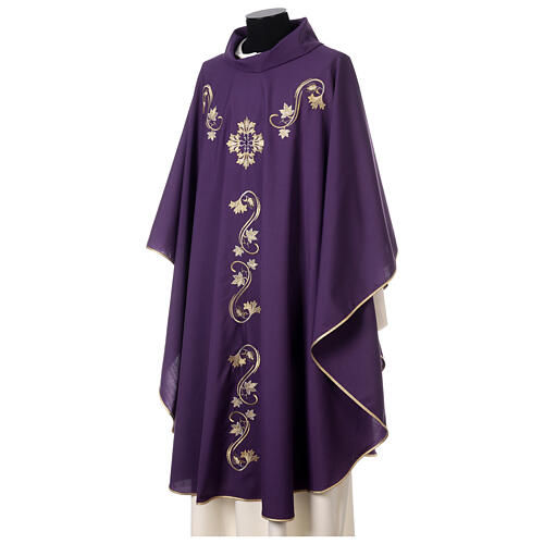 Chasuble in pure wool with embroideries and precious stones 8