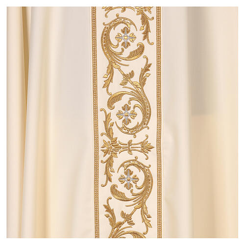 Pure Wool Chasuble with roll collar and gold embroideries 3