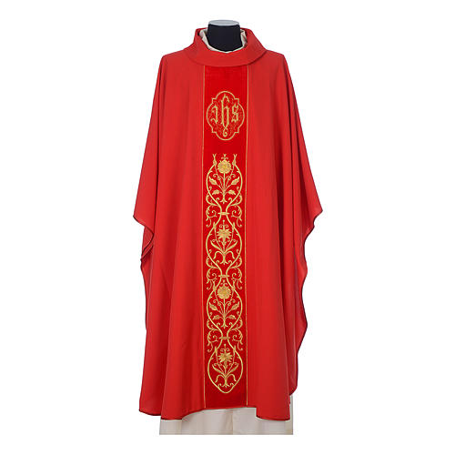 Wool chasuble with IHS floral decorations on velvet galloon 4