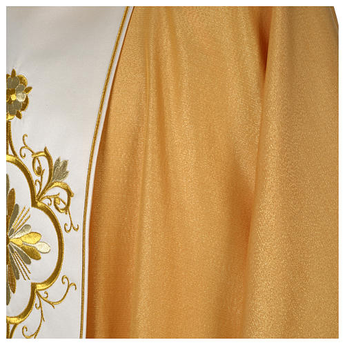 Chasuble in pure wool with embroidery on gallon, golden Gamma 4