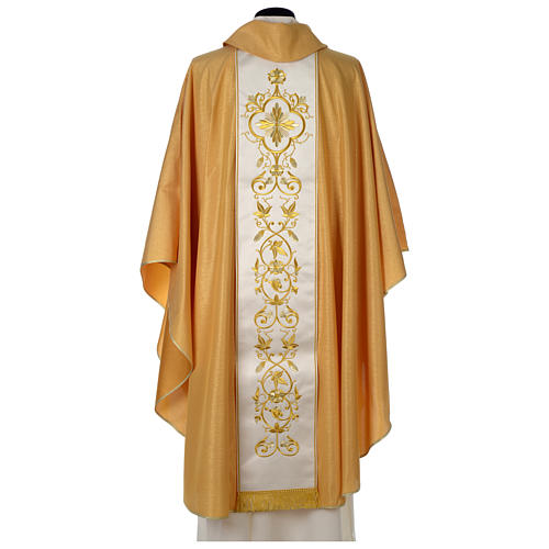 Chasuble in pure wool with embroidery on gallon, golden Gamma 5