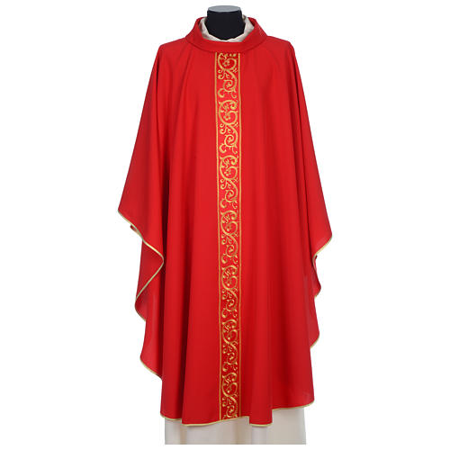 Chasuble in polyester with satin embroidered gallon and V neckline Gamma 4