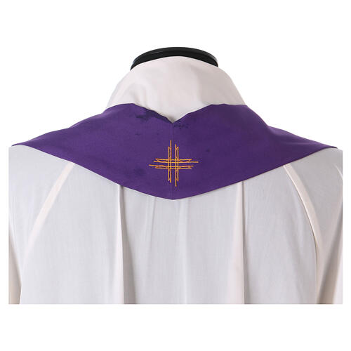 Chasuble in polyester with machine embroidery on front and back Gamma 11