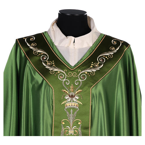 Chasuble in silk wool with embroidery Gamma 2