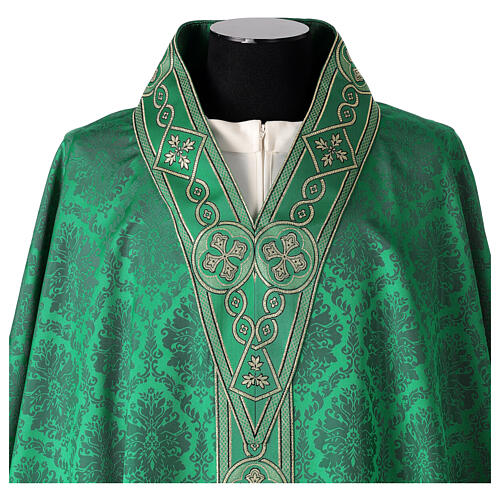 Chasuble damassée avec col en V 100% acétate 2