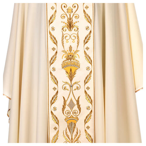 Chasuble in pure wool with embroidered satin gallon Gamma 6