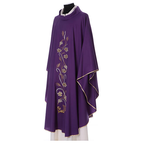 Chasuble of 100% wool, grape branches applied to the fabric Gamma 3