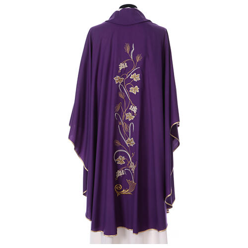 Chasuble of 100% wool, grape branches applied to the fabric Gamma 4