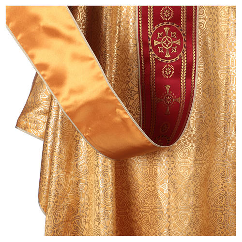 Gold Chasuble in broderie fabric with red gallon Gamma 5