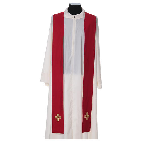 Chasuble with Italian neckline and golden embroideries 6