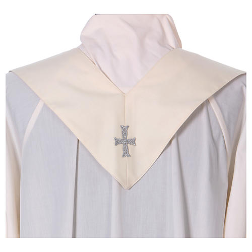 STOCK Casulla marfil de pura lana con decoración azul Gamma 7