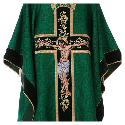 Liturgical chasuble of damask fabric with crucifix 4