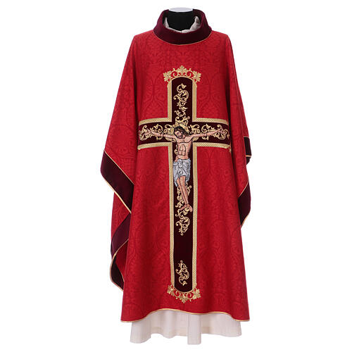 Liturgical chasuble of damask fabric with crucifix 5
