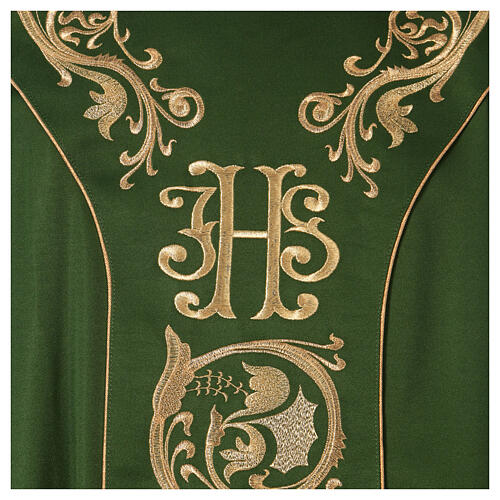 Chasuble with golden decorations, 100% polyester 2