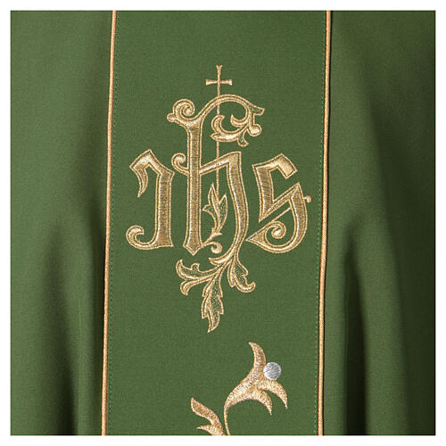 Chasuble with flowers and golden pattern, 80% polyester 20% wool 2