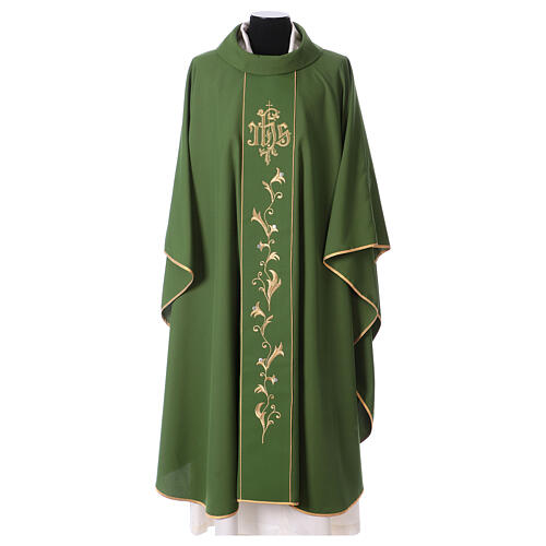 Chasuble with flowers and golden pattern, 80% polyester 20% wool 3