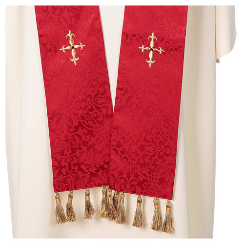 Chasuble with golden crosses on orphrey, 64% acetate 36% viscose Gamma 18
