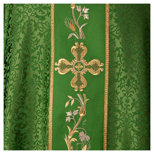Chasuble with crosses and flowers, 65% acetate 35% viscose Gamma 4