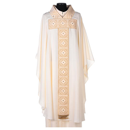 Chasuble with velvet orhprey, golden embroidery, viscose and polyester, 4 colours 6