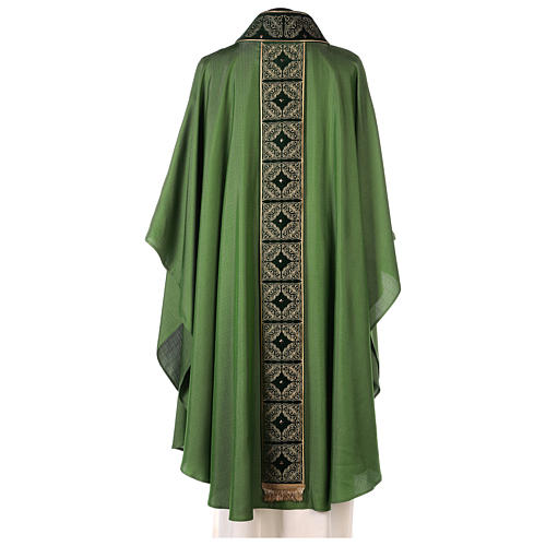 Chasuble étole velours broderie or 4 couleurs viscose polyester 6