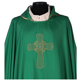 Chasuble polyester broderie croix décorée s2
